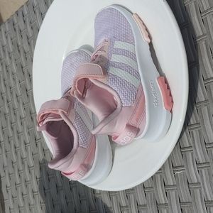 Adidas sneakers little girls (51/2-6 yrs)